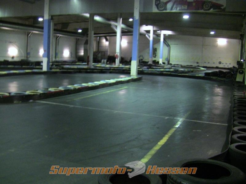 Indoor-Kartbahn in Hungen